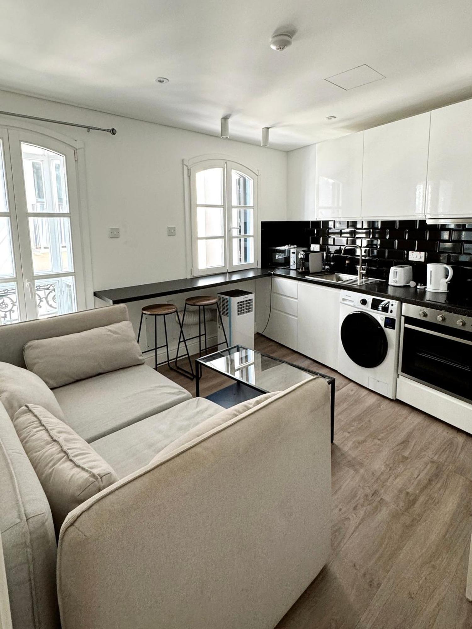 Fabulous City Centre Apartment - Grand Central House Gibraltar Extérieur photo