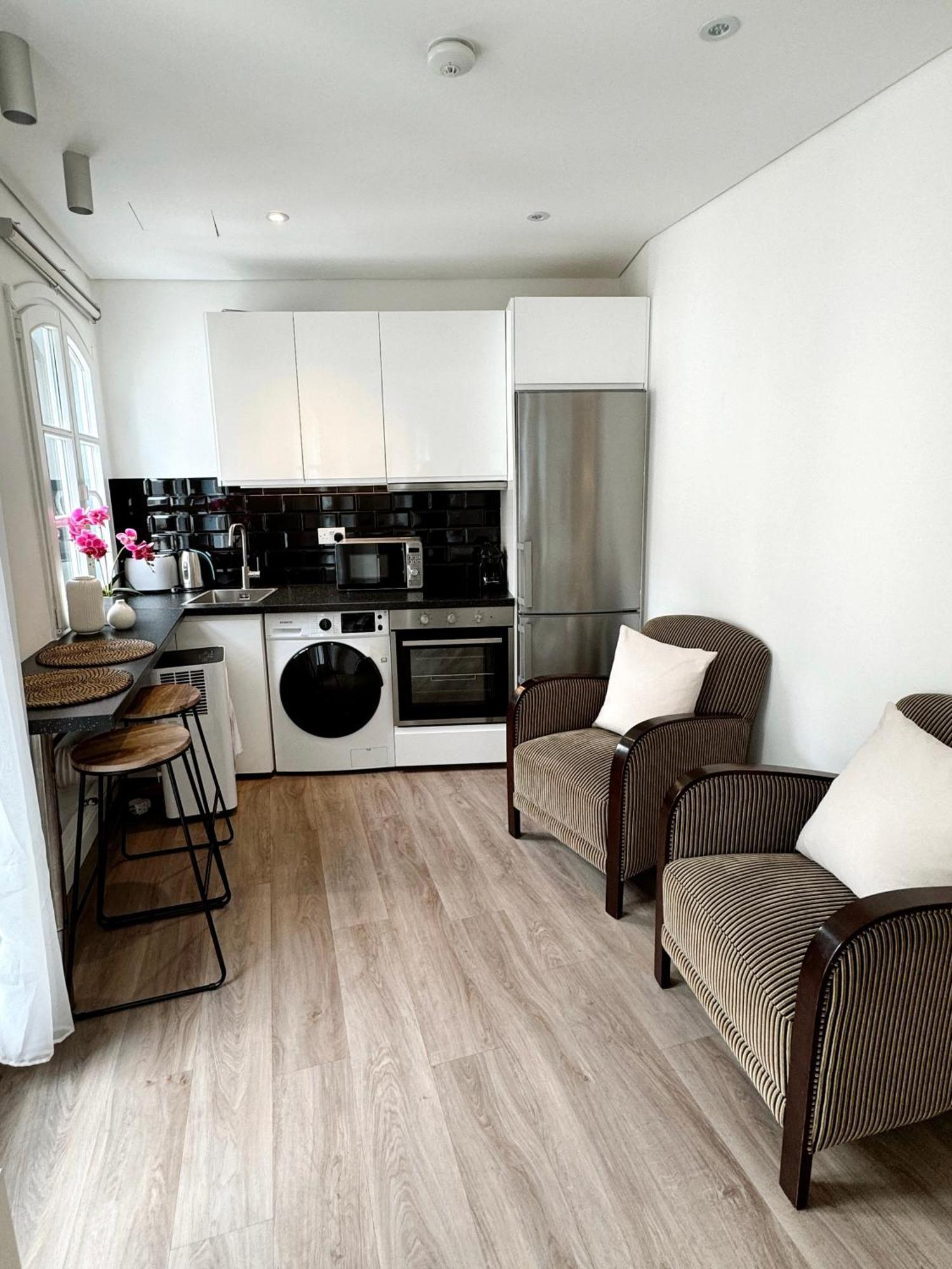 Fabulous City Centre Apartment - Grand Central House Gibraltar Extérieur photo
