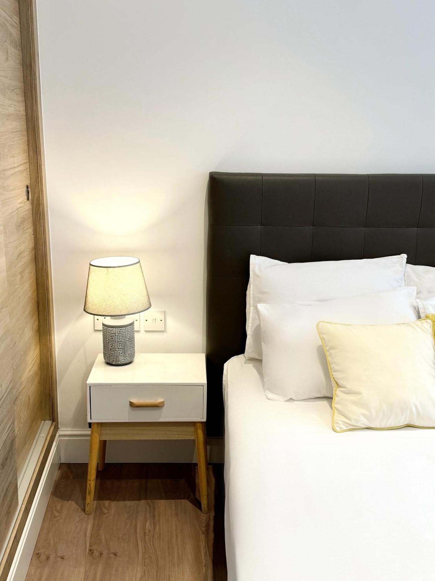 Fabulous City Centre Apartment - Grand Central House Gibraltar Extérieur photo