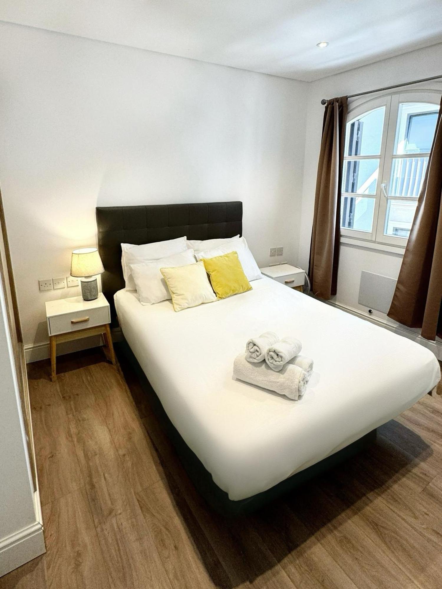 Fabulous City Centre Apartment - Grand Central House Gibraltar Extérieur photo